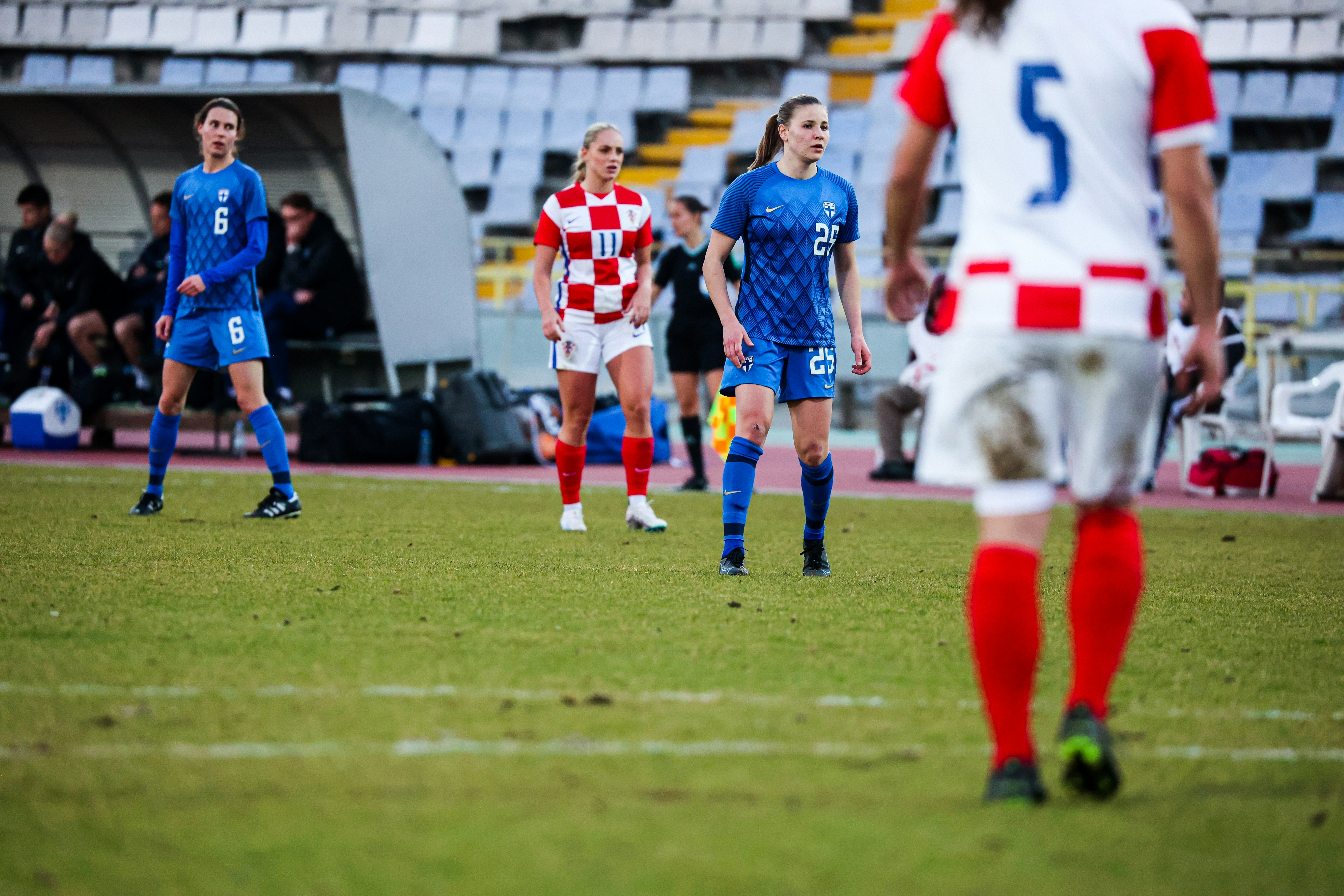 Katariina Kosola Cyprus Cupin ottelussa Kroatiaa vastaan helmikuussa 2023.