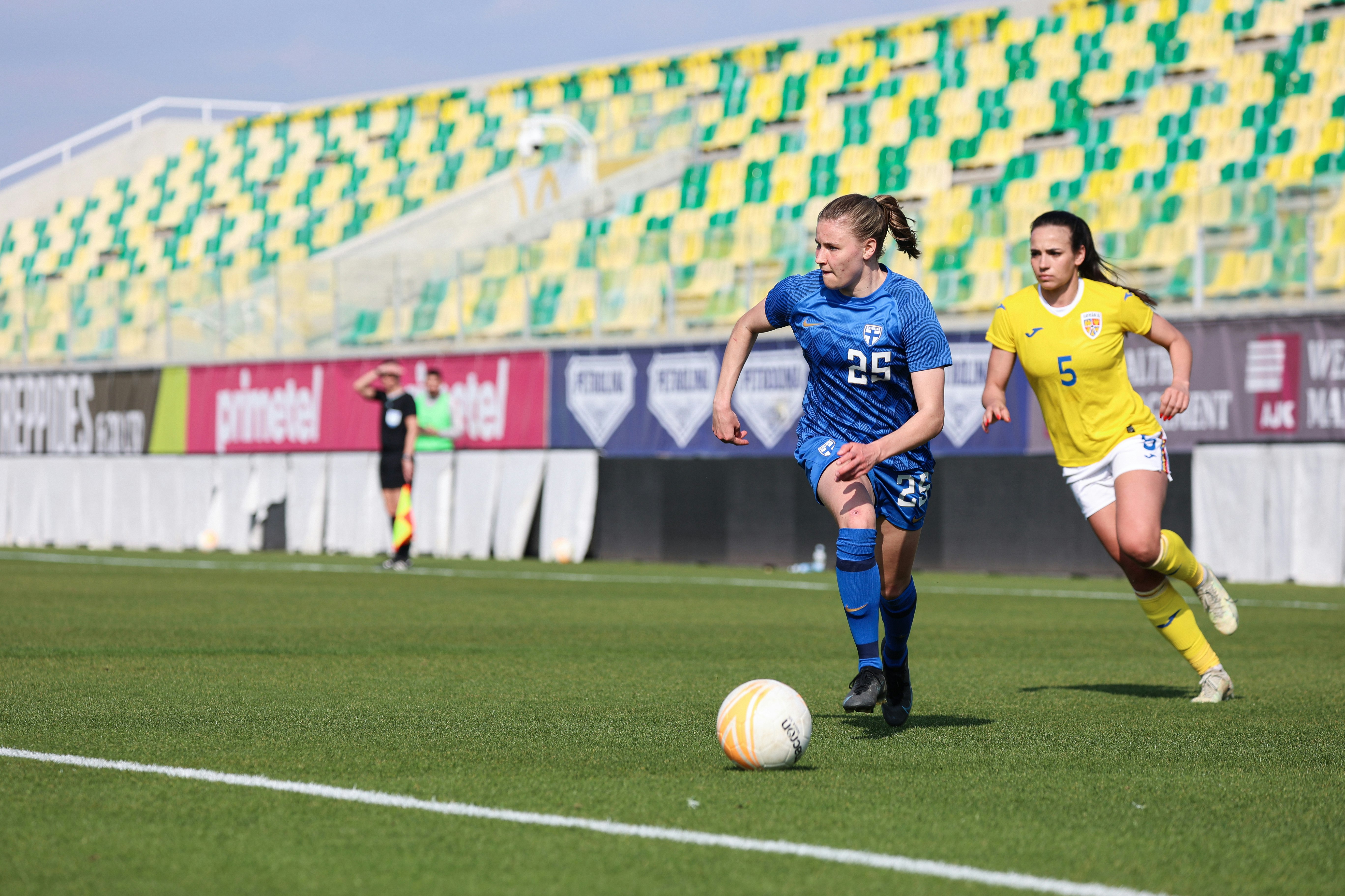 Katariina Kosola Cyprus Cupin ottelussa Romaniaa vastaan helmikuussa 2023.