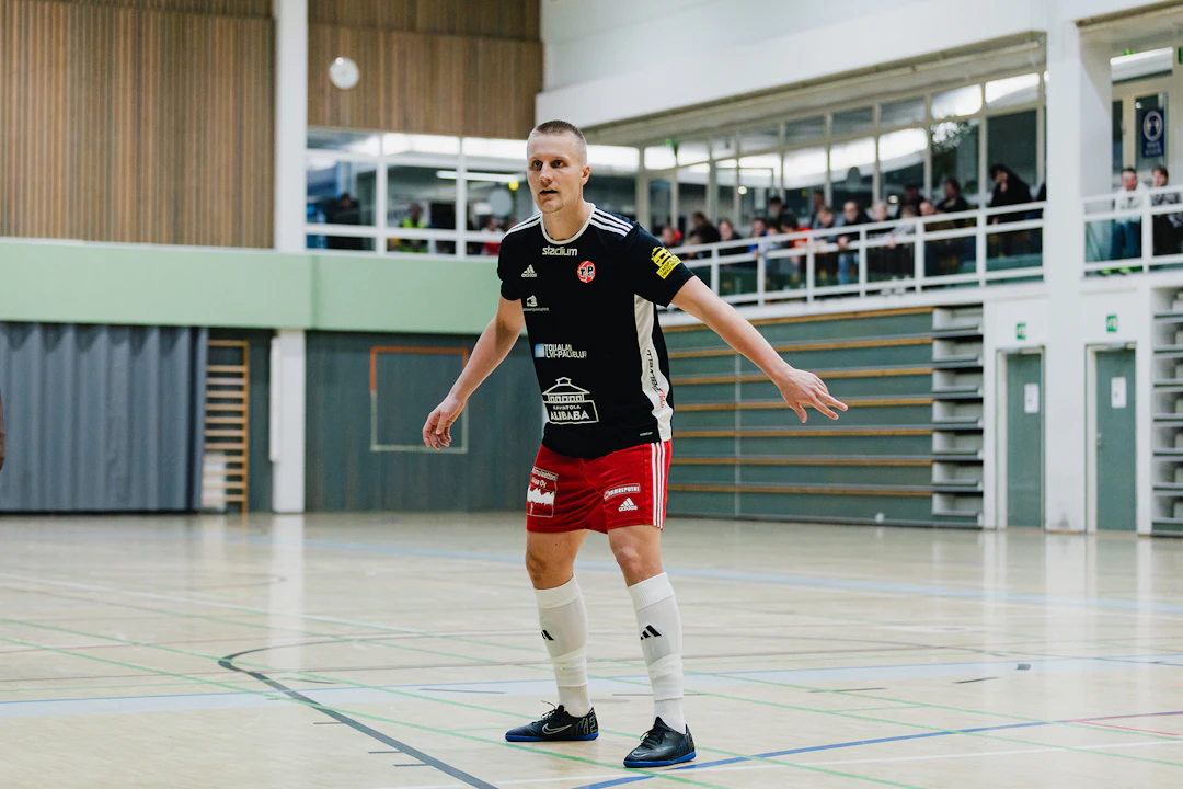 Veikkausliigakokemusta Miesten Futsal-Ykkösessä – TP-49:n Juho Pirttijoki pelasi viime kesänä jalkapallon puolella FC Lahdessa.
