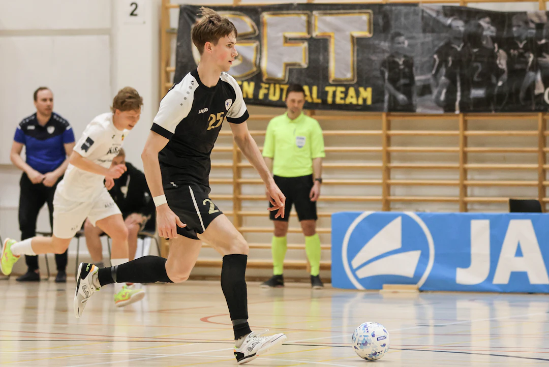 Henri Alamikkotervo nousi GFT:ssä Miesten Futsal-Liigan eliittiin.