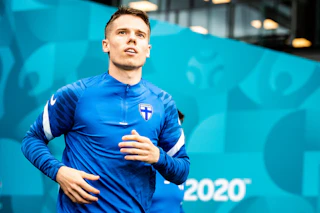 Robert Taylor kesän 2021 EM-kisoissa Parkenilla.