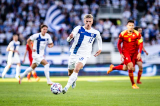 Marcus Forss Nations League -ottelussa Montenegroa vastaan kesäkuussa 2022.