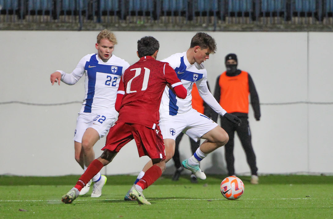 Casper Terho (oik.) tuli marraskuussa vaihdosta kentälle 6-0-voitossa Armeniaa vastaan.