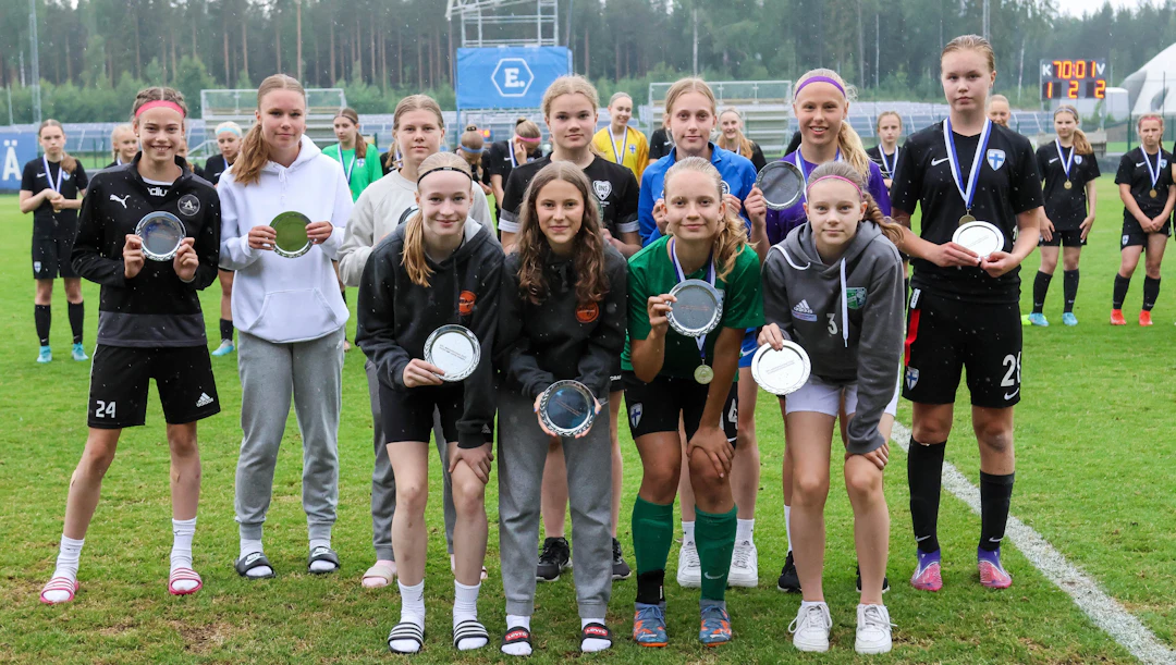 Helmariturnauksen 2023 joukkueiden parhaat pelaajat.