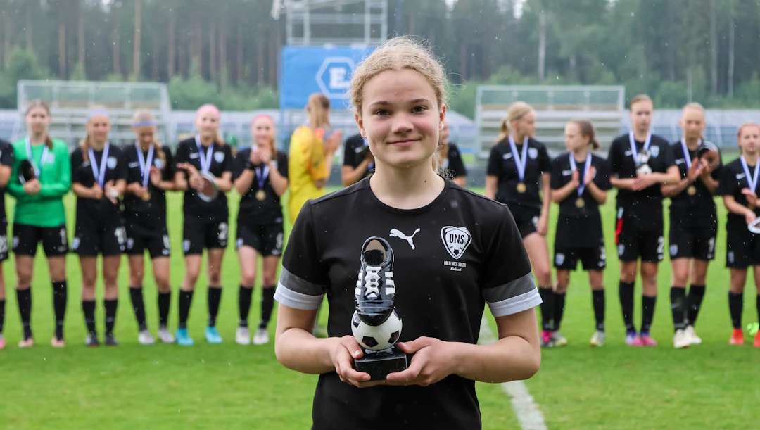 Helmariturnauksen 2023 MVP:ksi valittiin Miona Selkälä.
