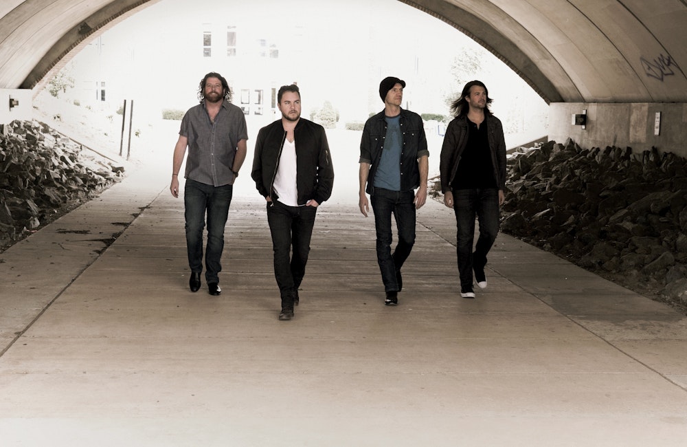 Eli Young Band Dancin' In The Dirt Party