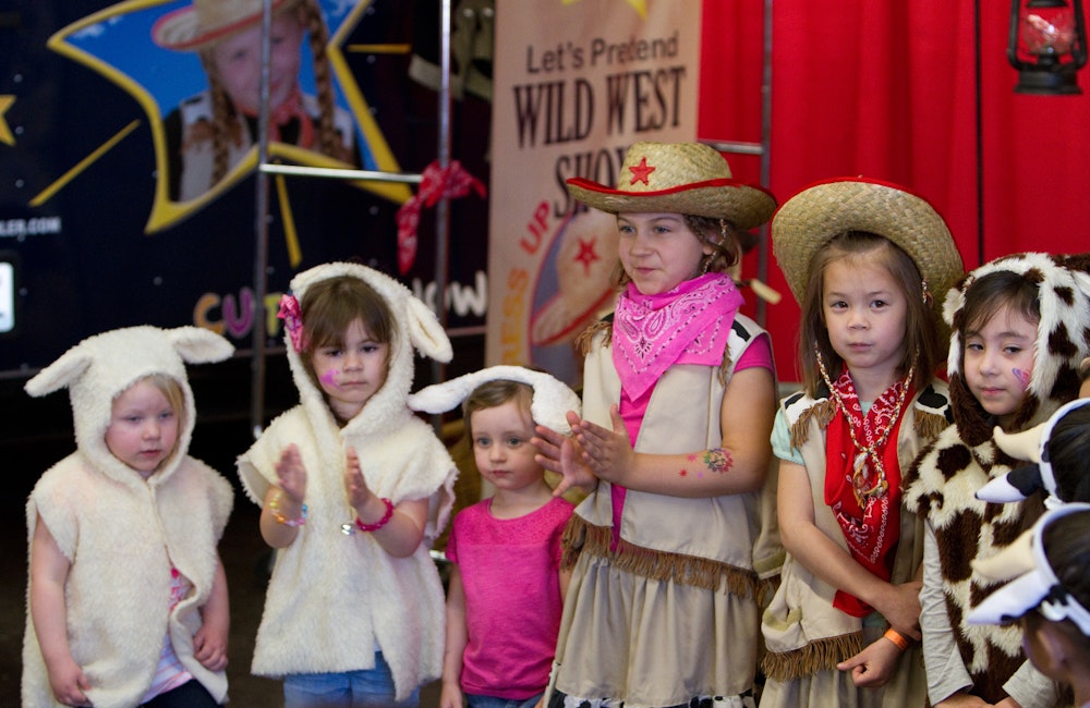 Let's Pretend - Cutest Show on Earth