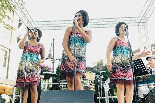 Music & Entertainment