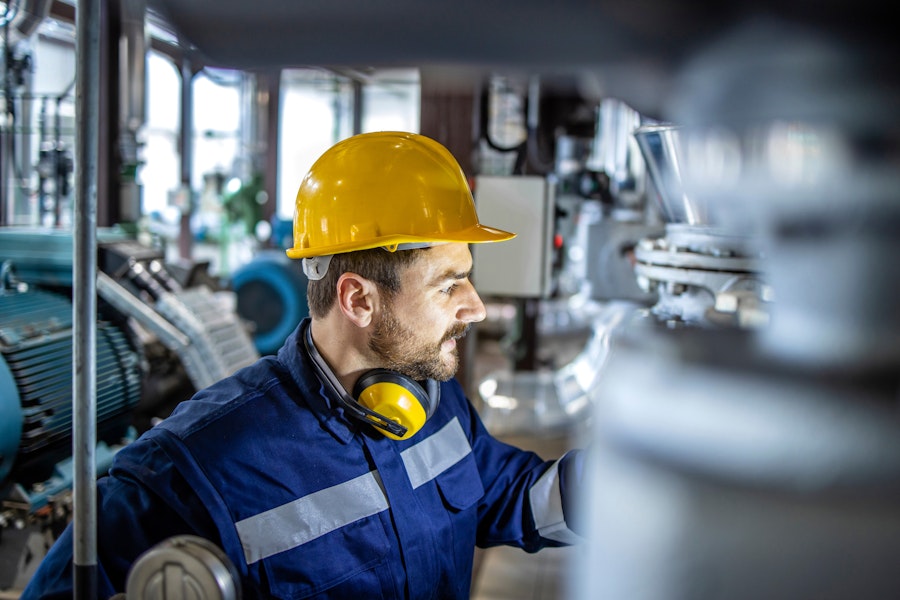 ThomasLloyd End-To-End Approach for Utilities