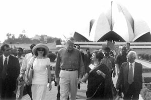 The President of Iceland, Olafur Ragnar Grimsson, tours the Baha'i House of Worship in New Delhi during an official state visit to India. He is accompanied by Mrs. Zena Sorabjee, a member of the Continental Board of Counsellors for Asia.