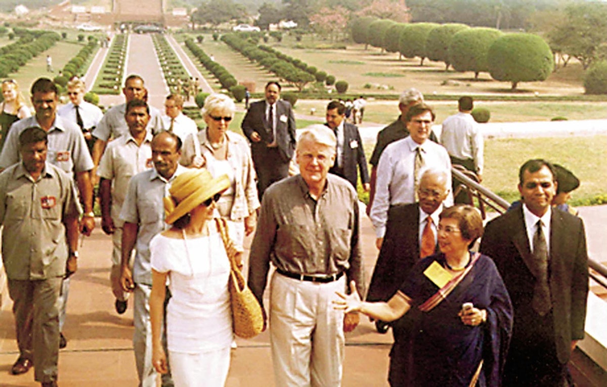 The President of Iceland, Olafur Ragnar Grimsson, tours the Baha'i House of Worship in New Delhi during an official state visit to India. He is accompanied by Mrs. Zena Sorabjee, a member of the Continental Board of Counsellors for Asia.