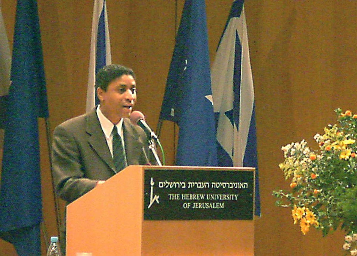Dr. Michael Penn speaking at a conference on modern religions held on 17-21 December 2000 at the Hebrew University in Jerusalem.