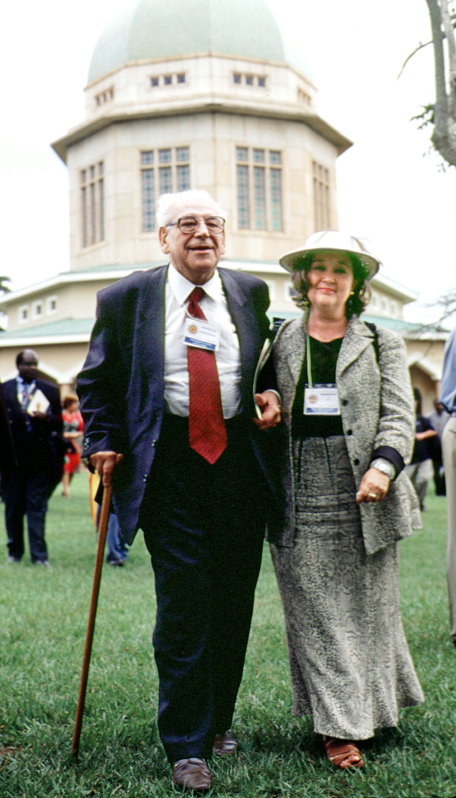 Mr. Philip Hainsworth, one of the six Baha’is who founded the Baha’i community in Uganda in 1951, attended the 50th anniversary commemorative event held at the Baha’i House of Worship near Kampala on 2 August 2001. (Photo: Ryan Lash)
