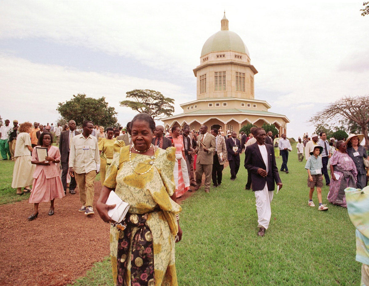 Some 2,000 members of the Baha’i community of Uganda gathered on 2 August 2001 at the Baha’i House of Worship near Kampala to commemorate the 50th anniversary of the founding of the community. (Photo: Ryan Lash)