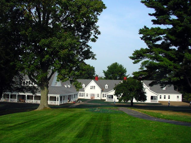 The newly dedicated "Harriet and Curtis Kelsey Center," with its attendant "Manny Reimer Hall," is the first new building to be erected on the 250-acre Green Acre campus since 1937. The 13,100-square-foot building features a 220-person auditorium and seven classrooms.