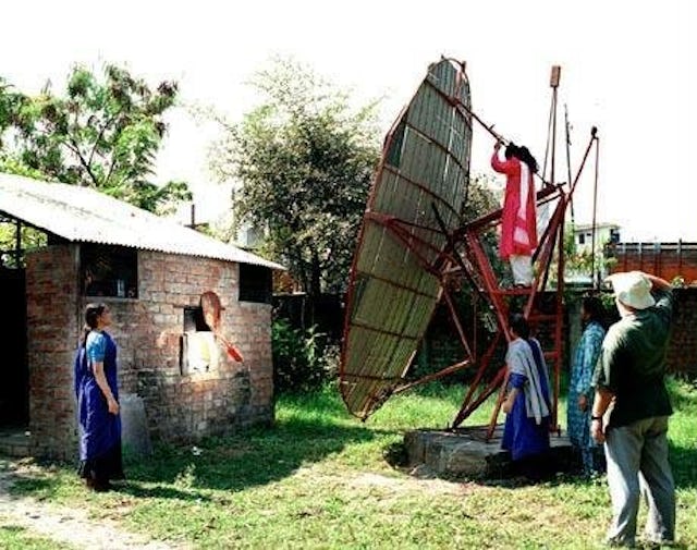 Since 1998, the Barli Development Institute for Rural Women in Indore, India, has used a large parabolic solar cooker for all its cooking, managing to do 100 percent of its cooking with solar power for some 250 days a year.| The Institute focuses on giving poor young women literacy training, practical knowledge of health, nutrition and sanitation, skills for income-generation, and an awareness of village-level environmental conservation.