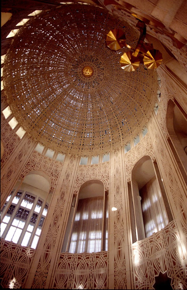 Baha'i House of Worship in Wilmette, near Chicago, United States of America.| From a photographic exhibition by Francisco Gonzalez, entitled "Architects of Unity".