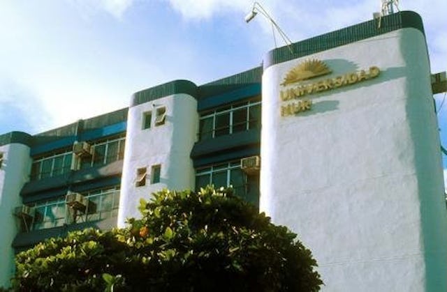 Founded in 1985 by Baha'is, Nur University is one of the top-ranking private universities in Bolivia, with an enrollment of some 3,000 students in undergraduate and graduate programs.