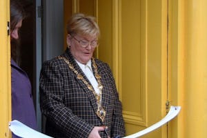Mayor of Derry, Councillor Kathleen McCloskey, opens new Baha'i center.