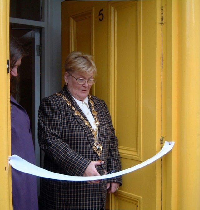 Mayor of Derry, Councillor Kathleen McCloskey, opens new Baha'i center.