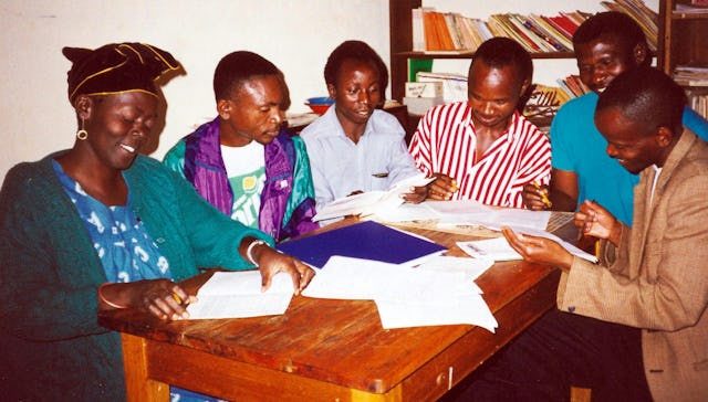 Participants in a teacher training course at the Ola Baha'i Institute, 1999.