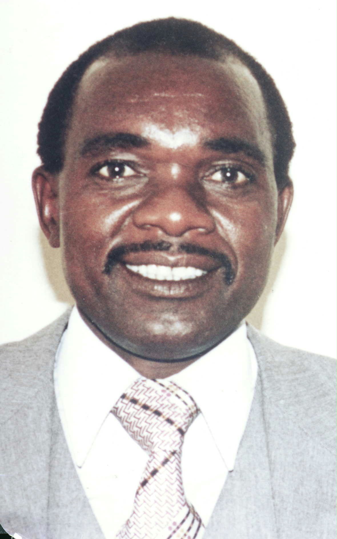 Martin Onesmus, 1982.