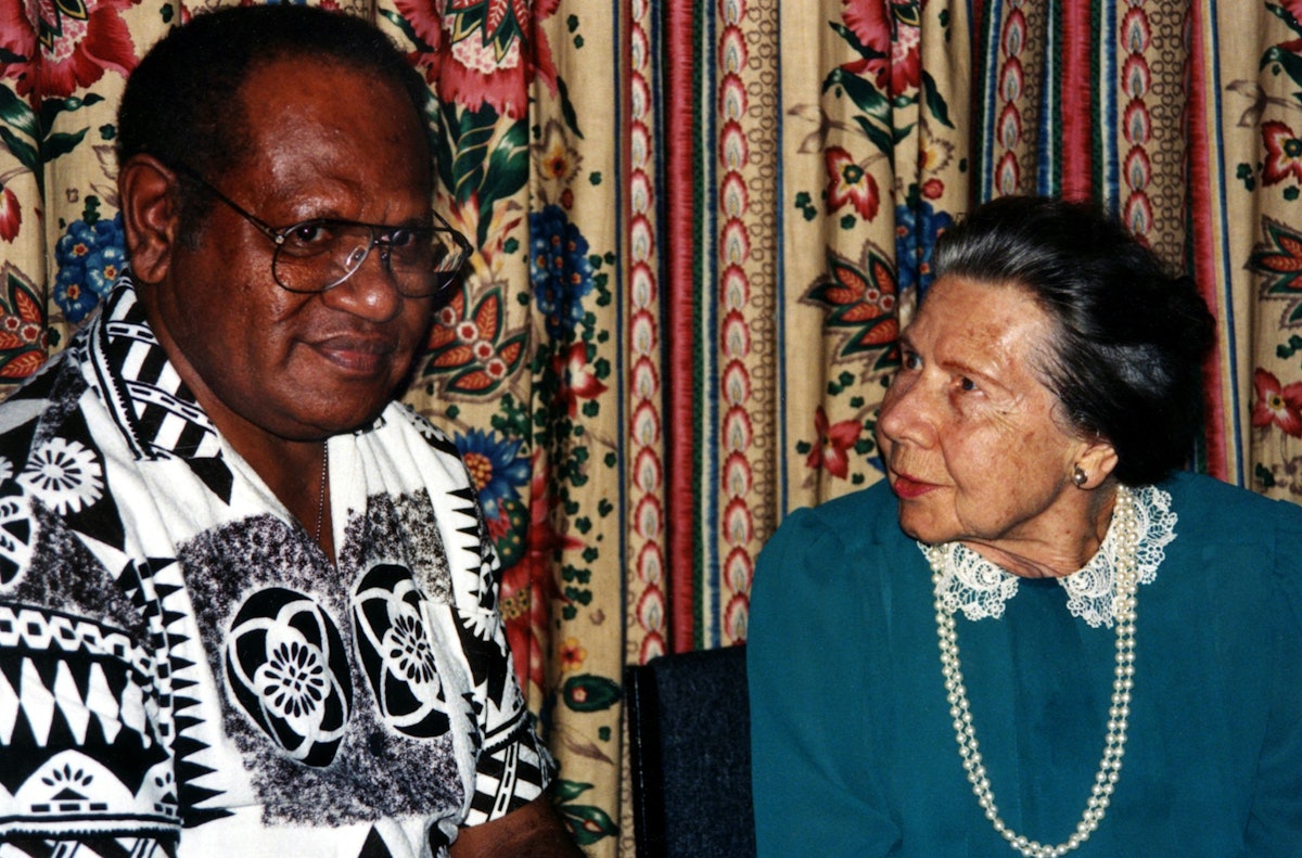 Ms. Hoehnke with Information Minister John Momis, 1994.