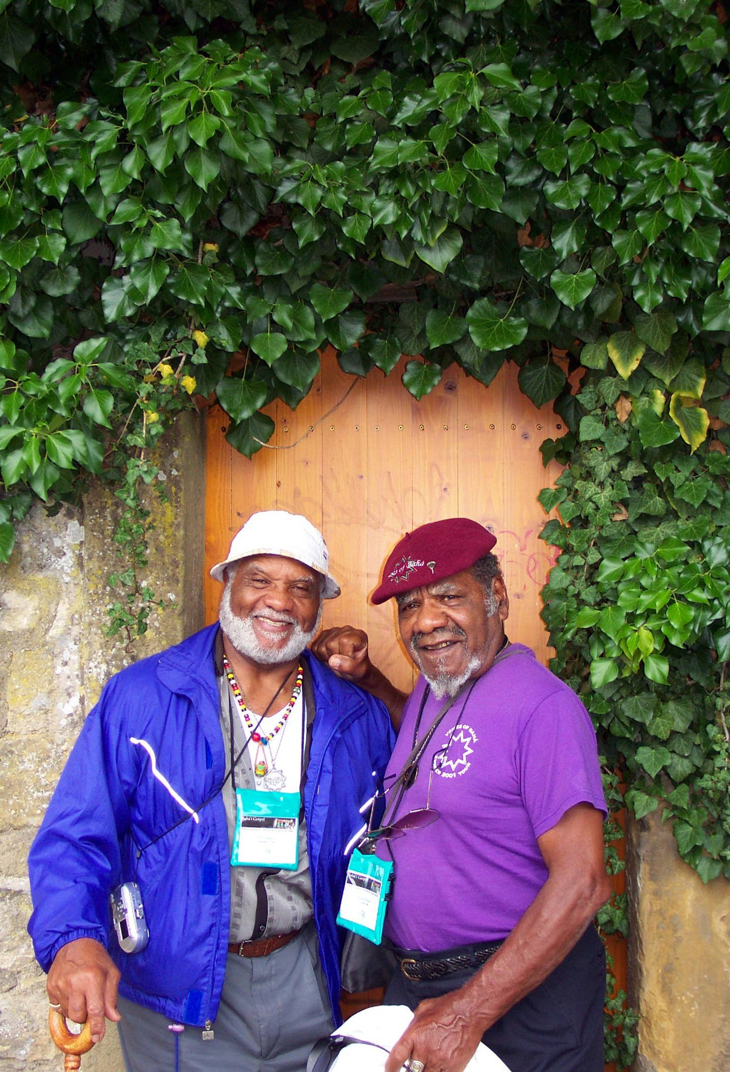 Choir members: Slam Baker (right) and his brother, Wes.