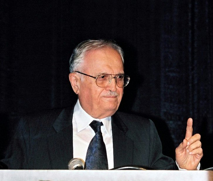 Mr. Ali Nakhjavani, who presented the Hasan M. Balyuzi Memorial Lecture.