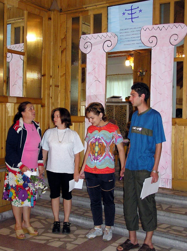 A presentation at the summer school in Romania. Photo by Della Marcus.