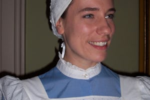 In a dramatic peformance during a weekend of events marking the anniversary of the 1913 visit to Edinburgh of 'Abdu'l-Baha, actor Sarah Munro played a housemaid recalling her experience of meeting 'Abdu'l-Baha.