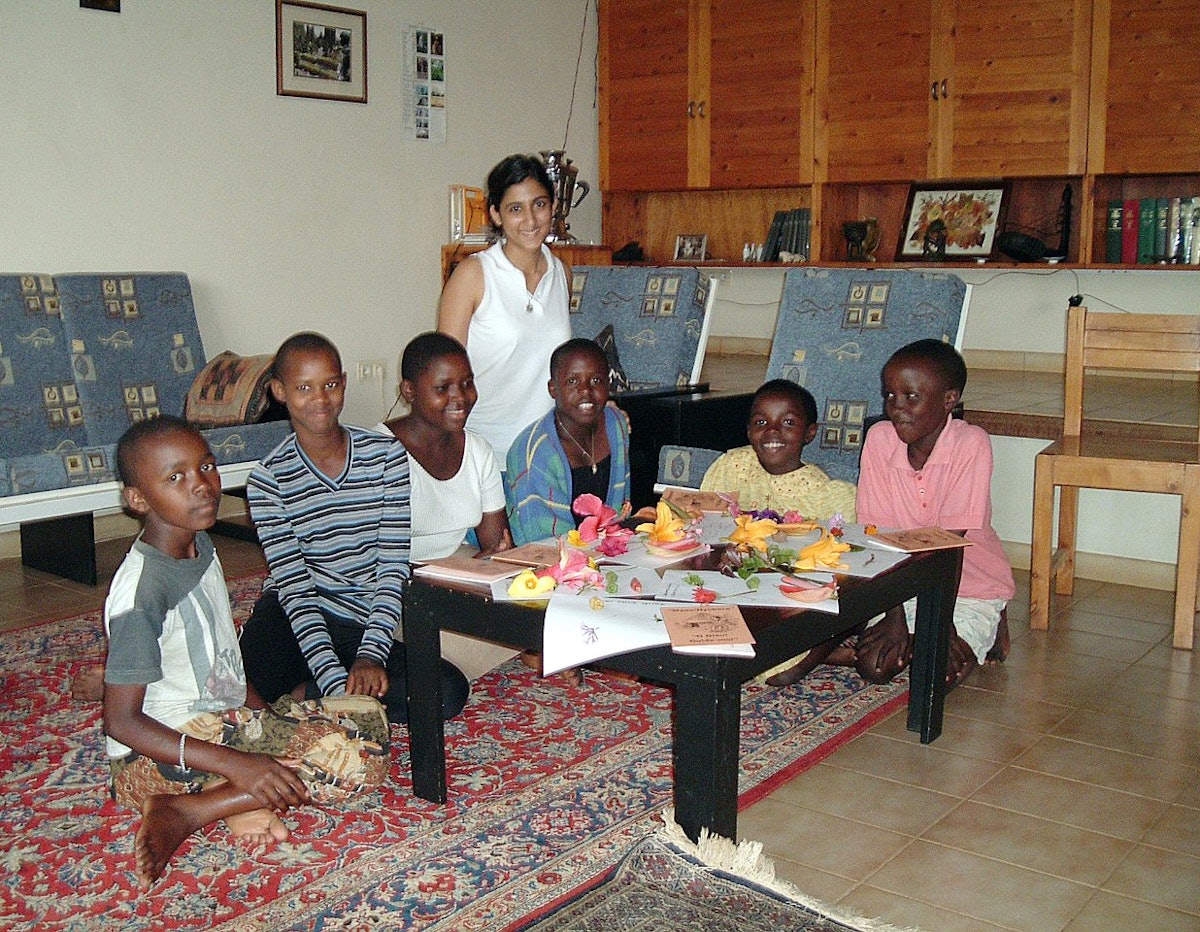 Baha'i children's class in Rwanda...As is the case in the rest of the world, Baha'is welcome participation by the general public in study circles, devotional meetings, and children's classes.