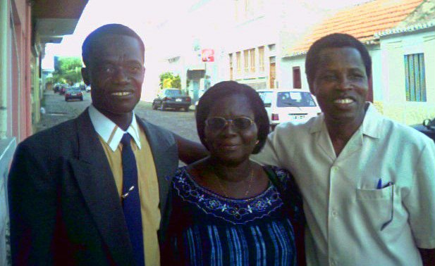 Left to right: Secretary of the Cape Verde Baha'i community, Tony Parker Danso, with members of the Continental Board of Counsellors in Africa, Beatrice Asare and Kobina Fynn.