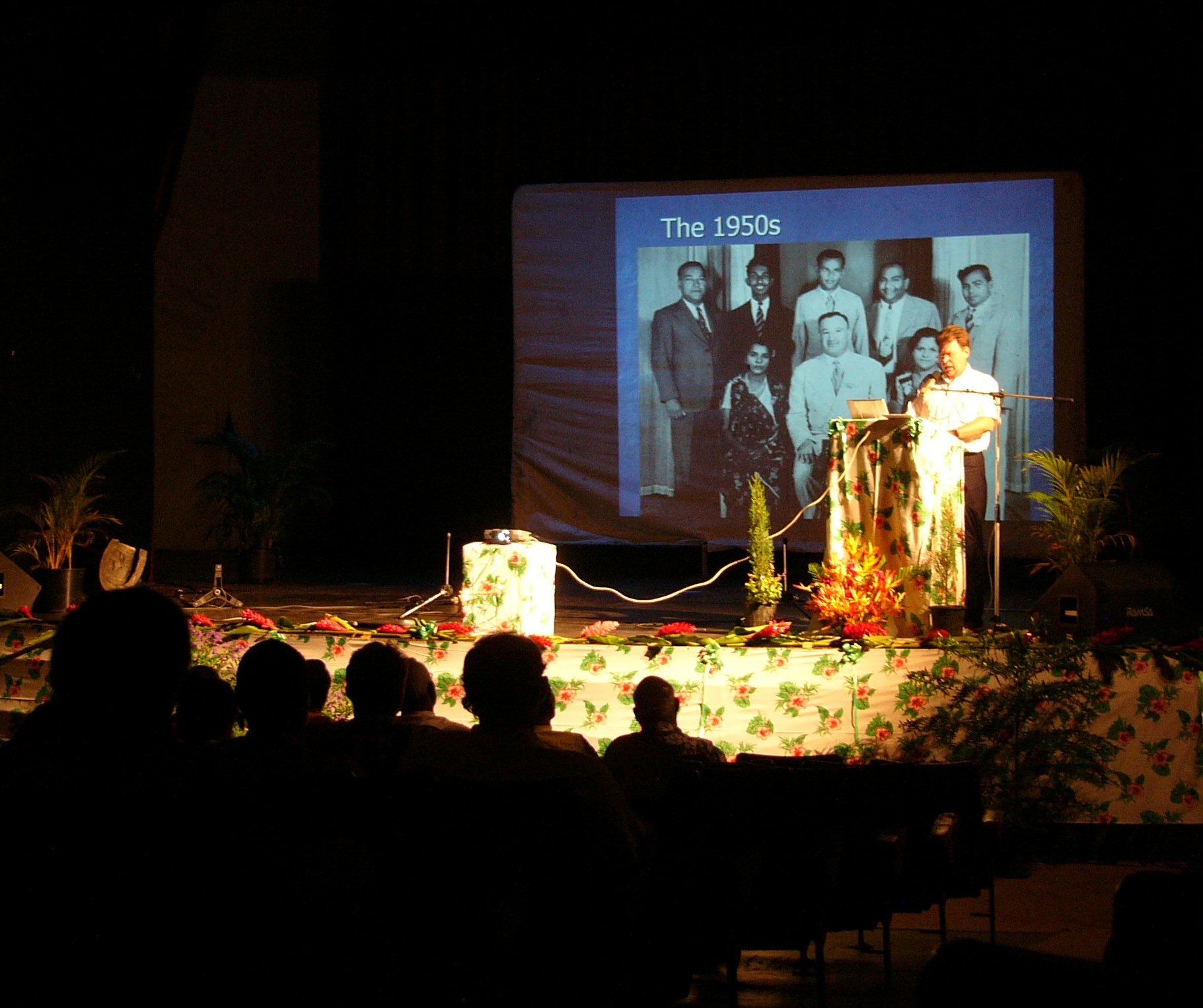 A presentation of the history of the Fijian Baha'i community by Dr. Graham Hassall.