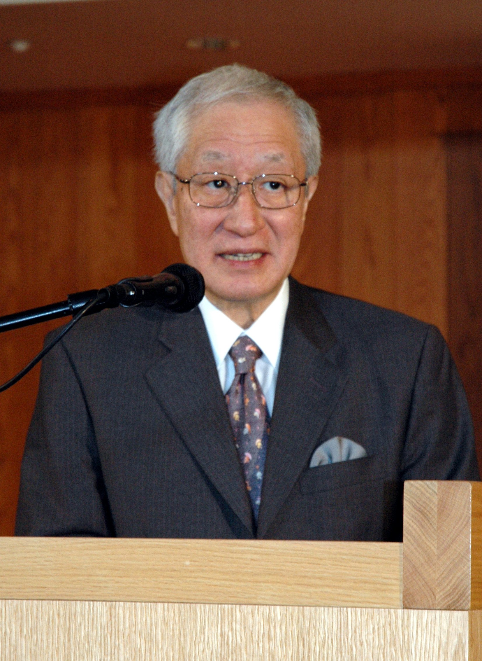 Japan's Ambassador to the United States Ryozo Kato speaks at Green Acre Baha'i School on 4 September 2005, in commemoration of the Portsmouth Peace Treaty, which ended the Russo-Japanese War 100 years ago.