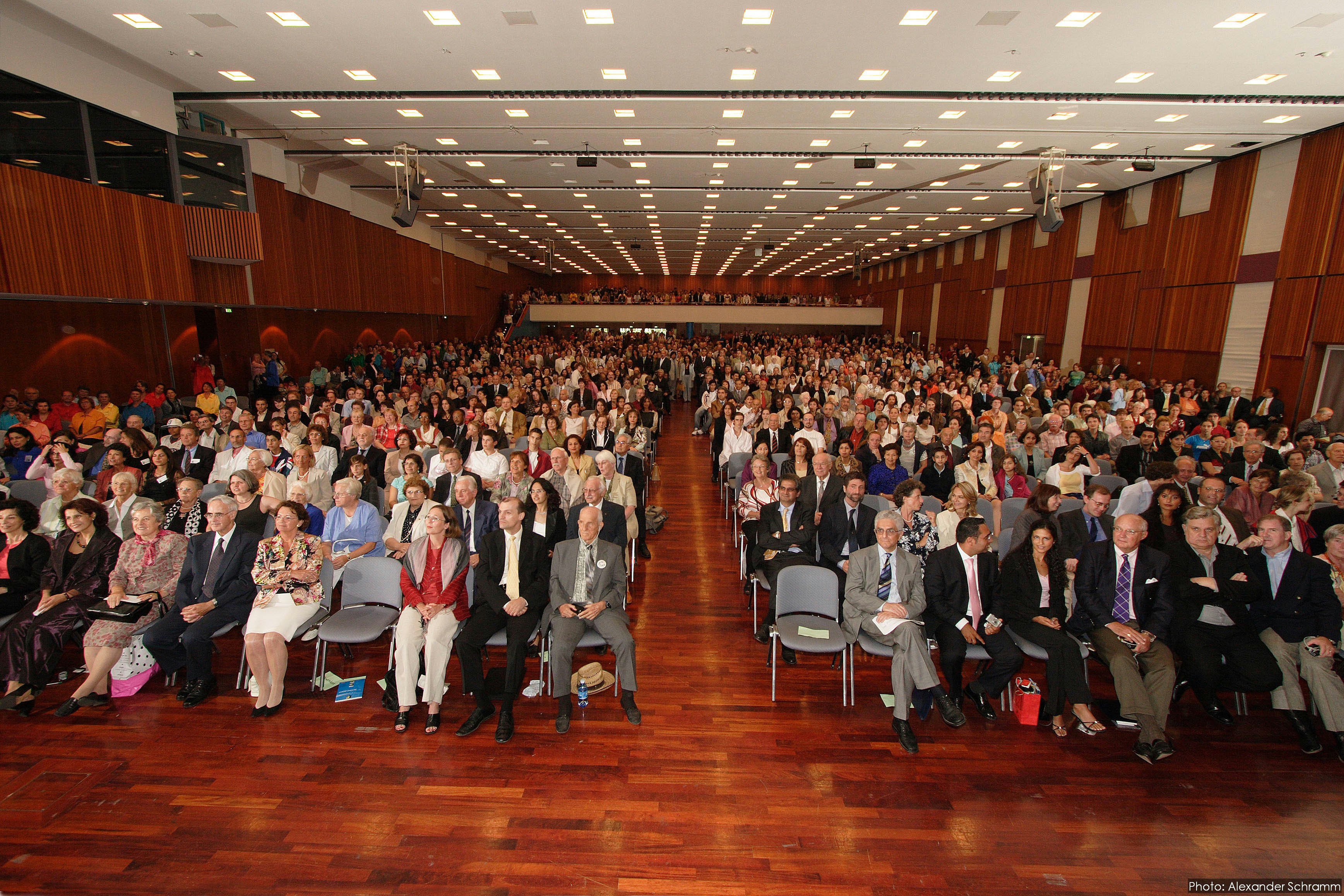 More than 1,800 people packed the Stuttgart Congress Center in a day-long program on 10 September 2005 that commemorated the 100th anniversary of the founding of the Baha'i community of Germany. Participants came from every region of Germany and at least 25 other nations.