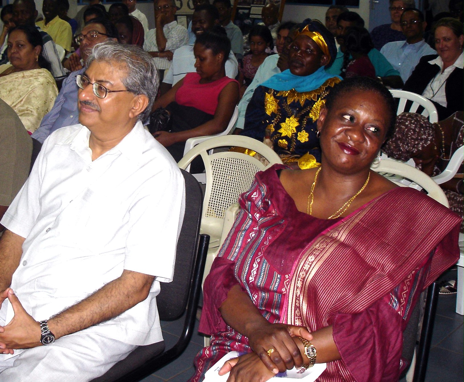 Keynote speaker, United Nations representative Eshila Maravanyika (right), with Aga Khan Council representative Dr Navruz Lakhani at the International Day of Peace gathering organized by the Baha'is of Tanzania.