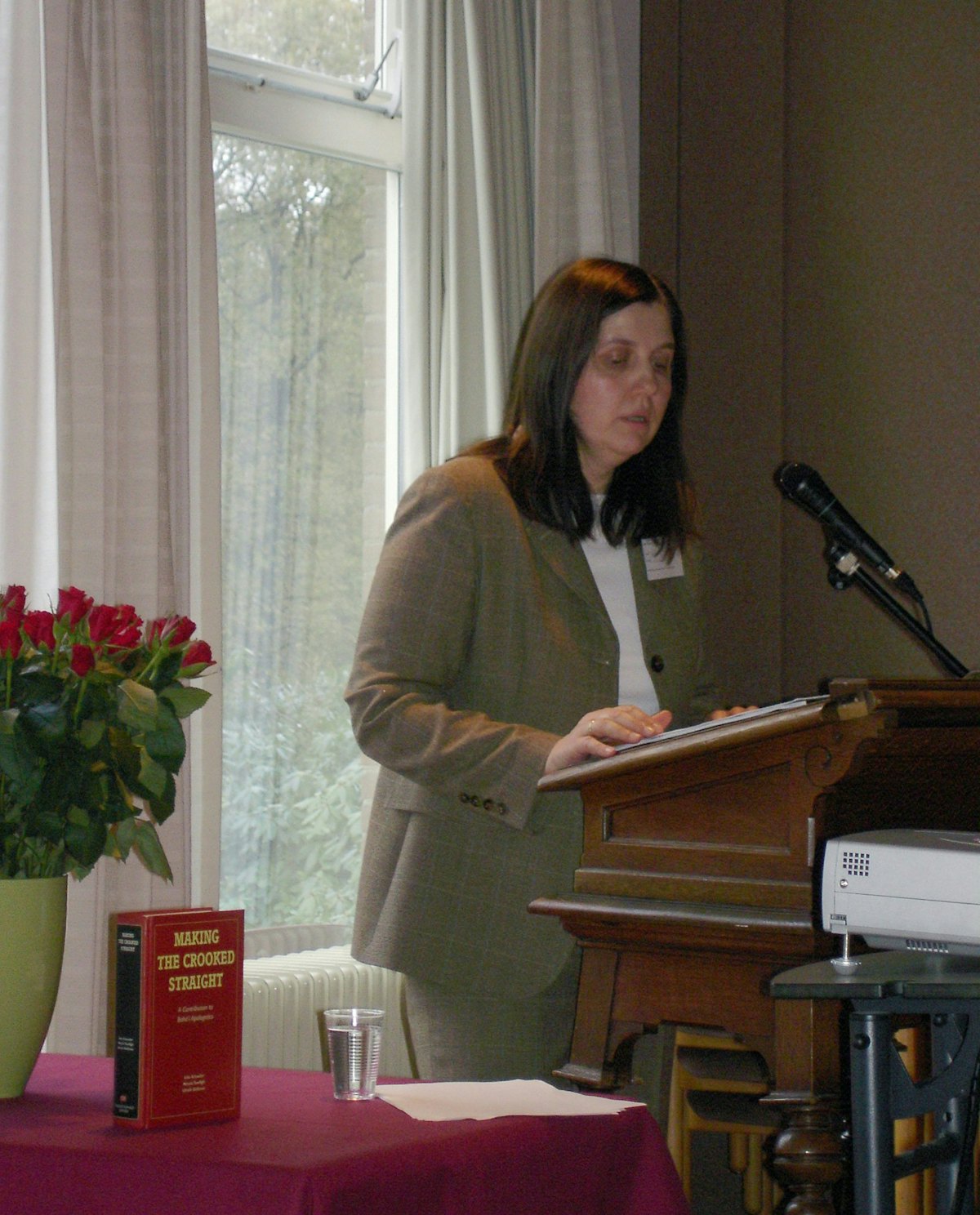 Dr. Nicola Towfigh at the European Baha'i Conference on Law.