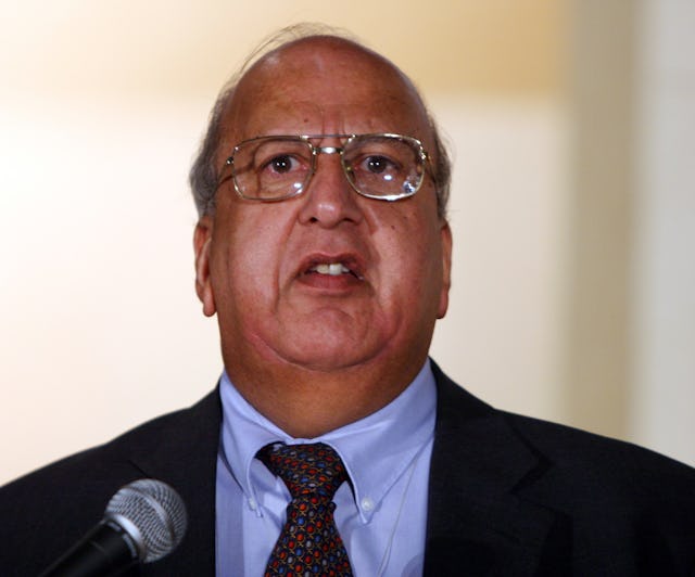 Dr. Peter Khan, member of the Universal House of Justice, addresses the 30th annual Association for Baha'i Studies conference in San Francisco, held 10-13 August 2006. (Photo by Courosh Mehanian)