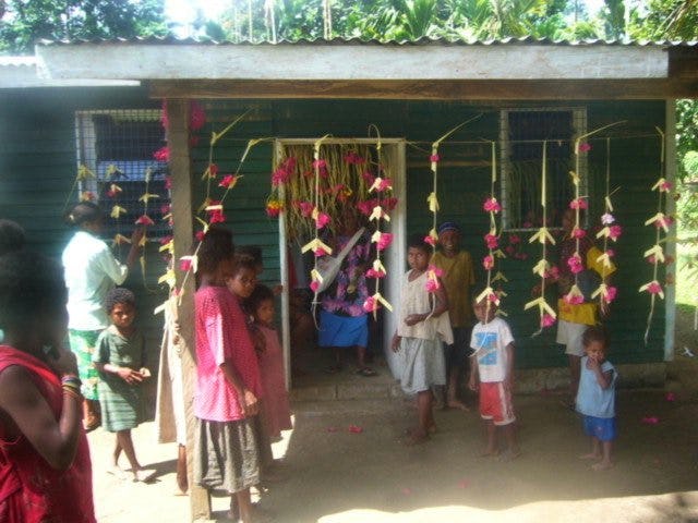 The children of Mom village, photographed here, will be among the main beneficiaries of the establishment of the medical aid post they are standing in front of.