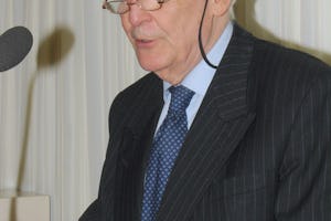 At a reception at the House of Commons in London, Lord Avebury delivers messages for the Baha'i new year from Prime Minister Tony Blair and from David Cameron, leader of the opposition.