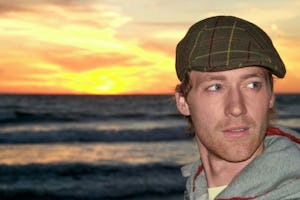 Emerson Boergadine, a photographer in Los Angeles, terms the Baha'i fast an annual "invigoration" of one's life.