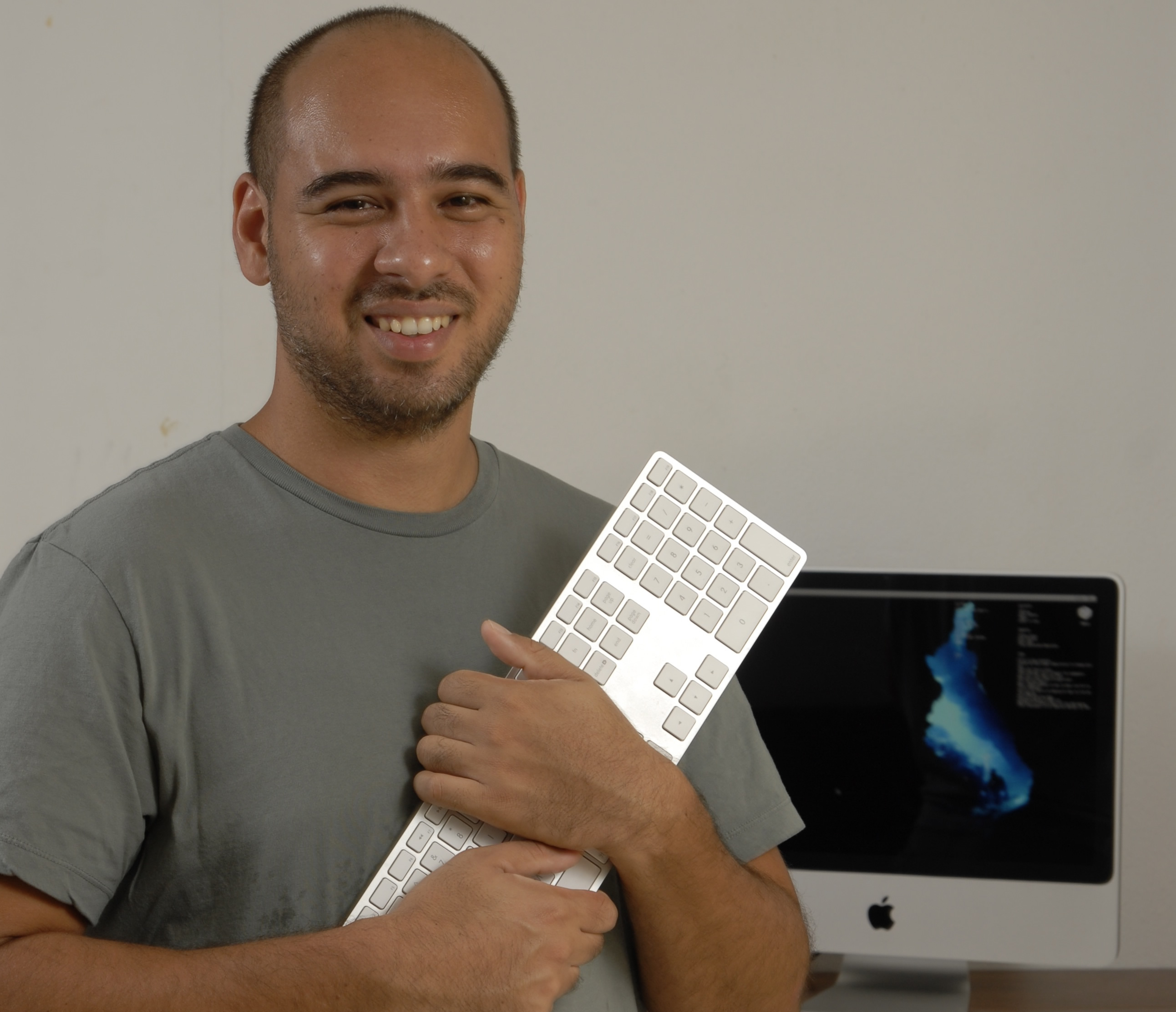 Leo Babauta, author of the top 100 blog ZenHabits, says Blog Action Day 'forms a huge conversation about one important topic.' He adds, 'This is what blogging should be.' (Photo by David Castro/Guahan Magazine)