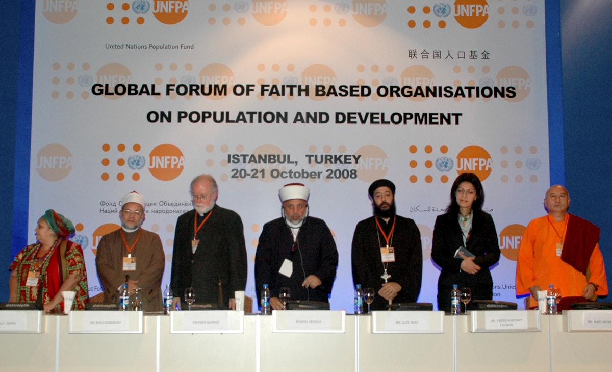Fulya Vekiloglu, second from right, represented the Baha’i International Community at the Global Forum of Faith-based Organizations, held this month in Istanbul. The photograph is of the closing ceremony.
