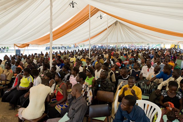 The first of 41 regional Baha’i conferences to be held around the globe between now and 1 March drew 750 Baha’is from Zambia, Malawi, and Zimbabwe. It was held on 1-2 November in Lusaka. The next conferences will be a week later in Nakuru, Kenya, and Johannesburg, South Africa.