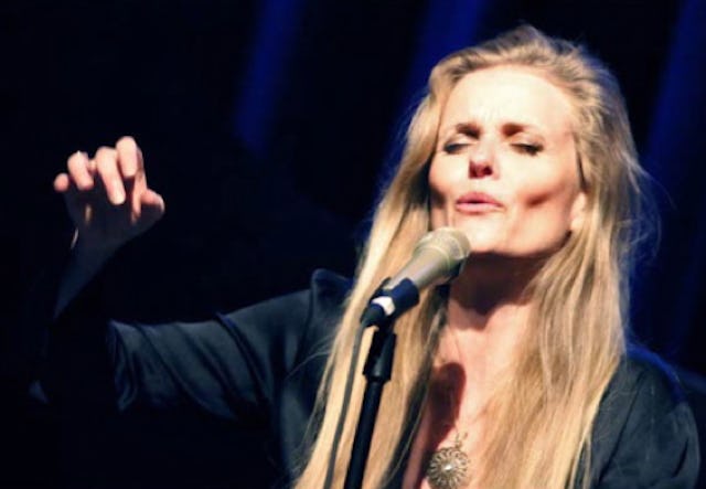 Tierney Sutton has just released her eighth album. Two of the tracks include passages from "The Hidden Words" of Baha'u'llah.