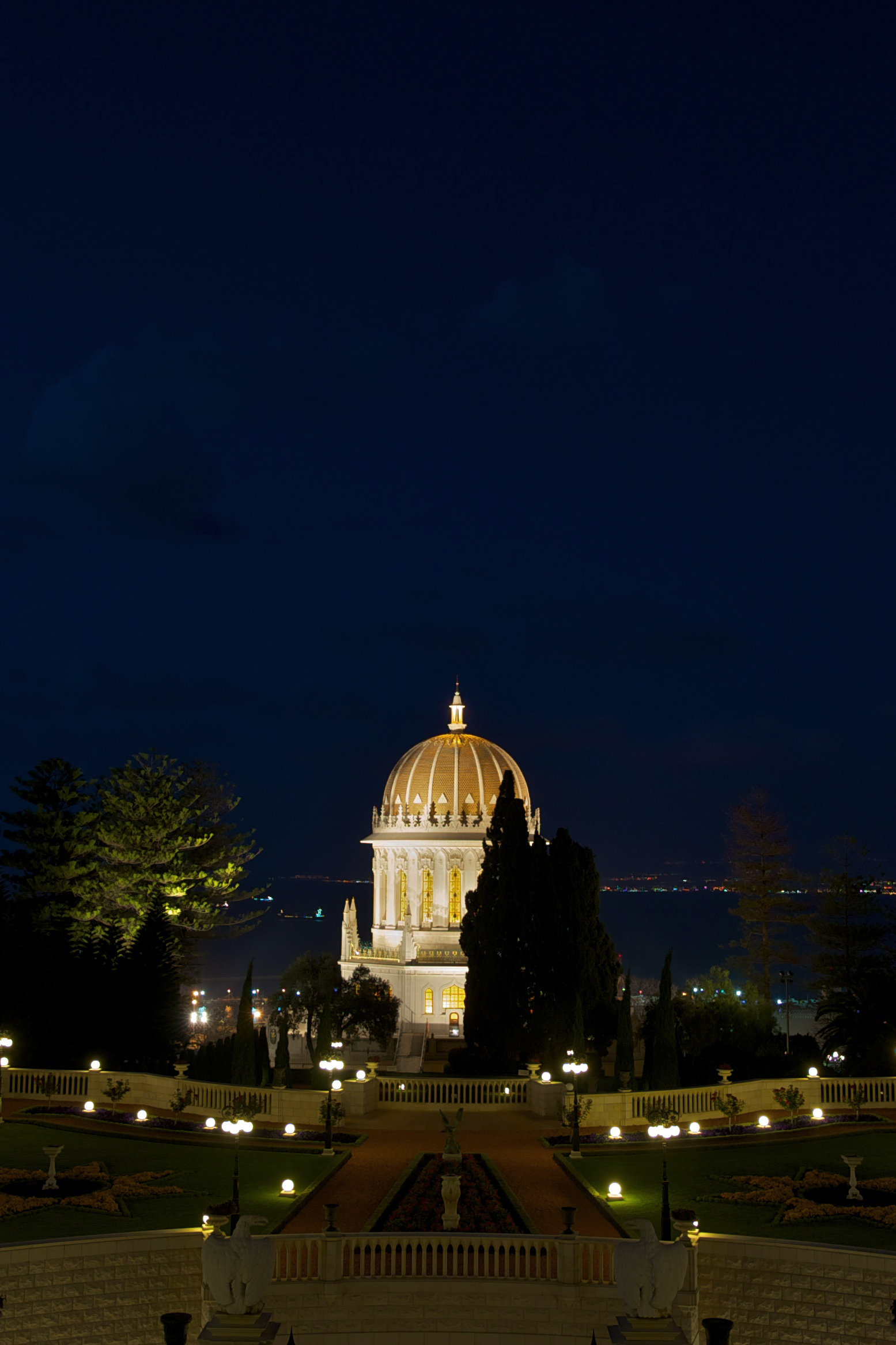 A night view of the Shrine of the Bab on Mount Carmel, Haifa, 12 April 2011. Photo credit: Baha’i World Centre photo. All rights reserved.