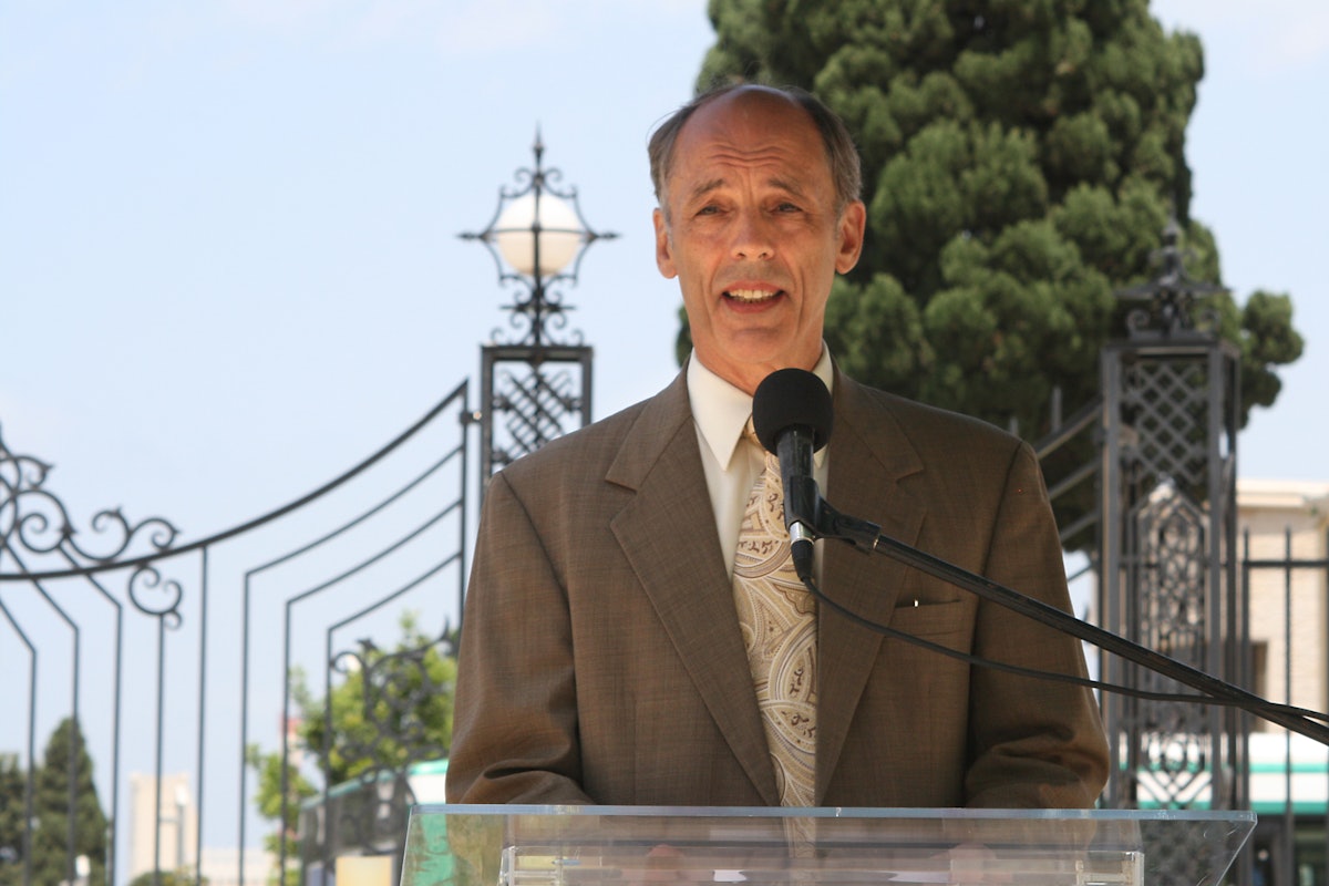 Dr. Albert Lincoln, Secretary General of the Baha'i International Community, addressing a ceremony held at the entrance plaza to the Baha'i gardens, Haifa, on 29 May 2011. "Haifa really is a city of peace and a living example of how the Middle East could and should be," said Mr. Lincoln.