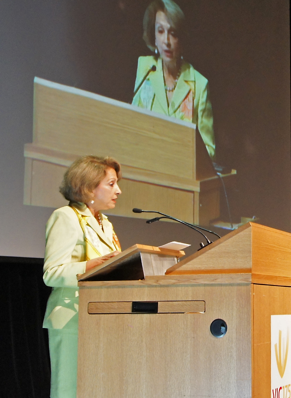 Farzaneh Milani, who teaches Persian literature and women's studies at the University of Virginia, addresses the conference on "Intellectual Othering and the Baha'i Question in Iran," held at the University of Toronto, 1-3 July 2011. Dr. Milani's presentation was part of a session on gender modernity.