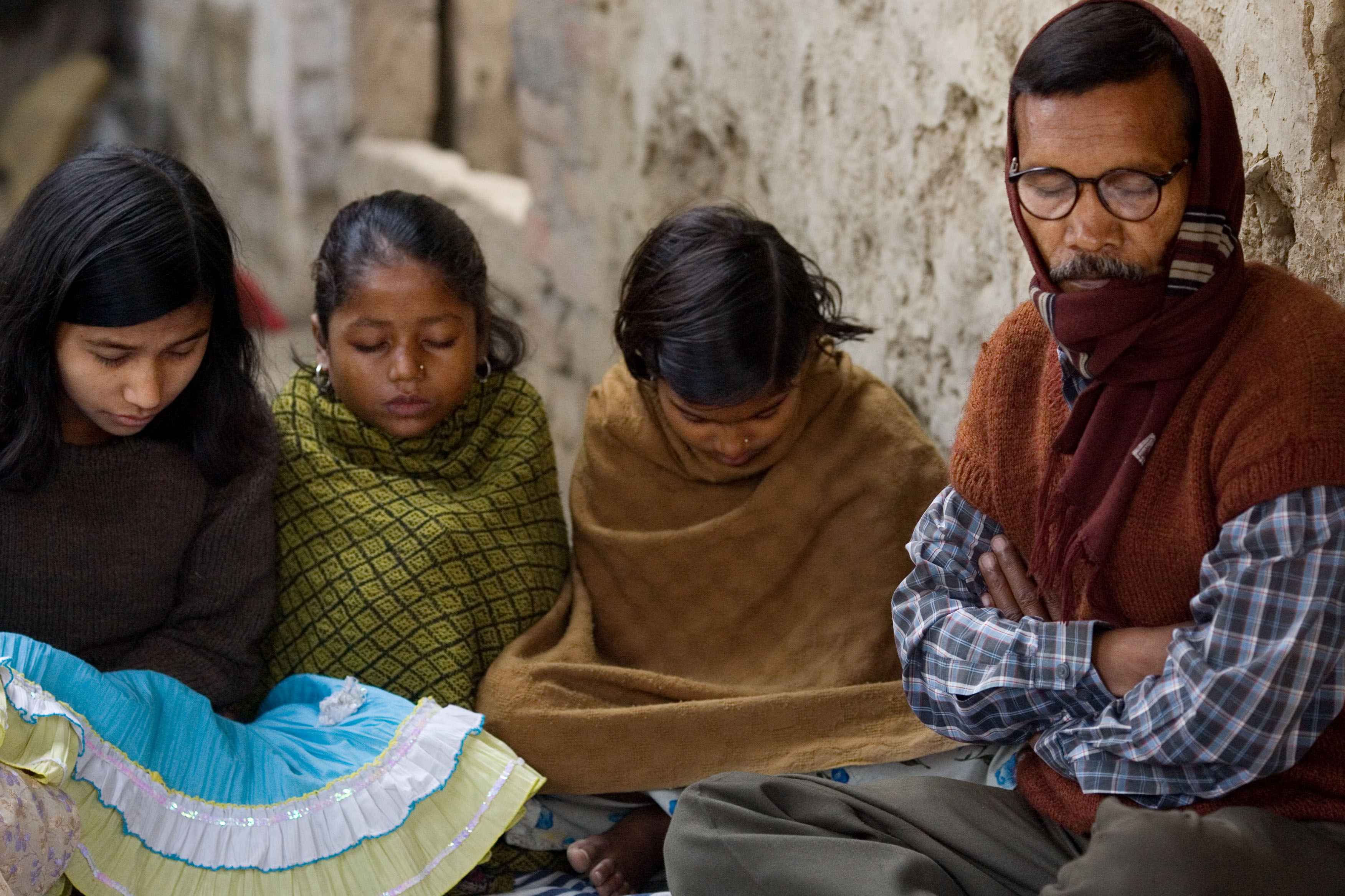 Citizens of Bihar Sharif in Bihar state, northeastern India, gather for prayers. Discussions are soon to commence about the construction of a local Baha'i House of Worship in the area.